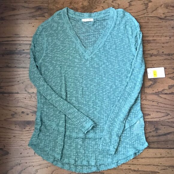 Free People NWT - Oversized Blue Boho Sweater xs - Picture 1 of 9